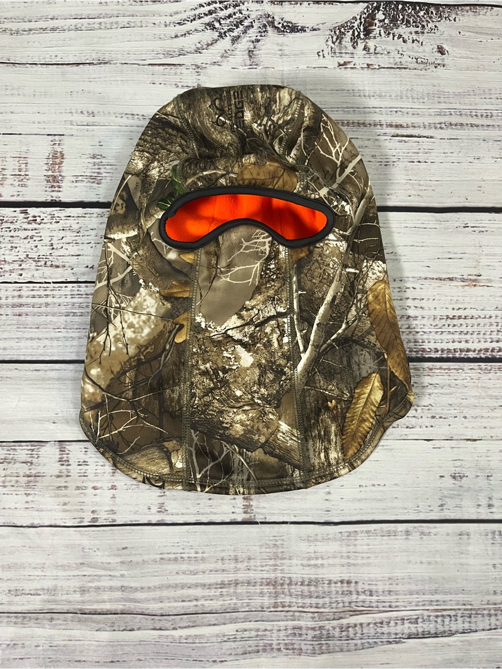 Huntworth Performance Men’sReversible
Camo/Orange Fleece Balaclava
RealTree Edge
